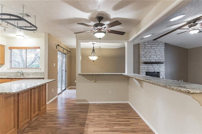 Building Photo - 4908 Hawkhaven Ln