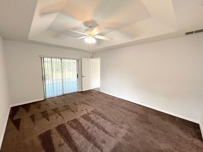 Building Photo - 106 Point of Woods Dr