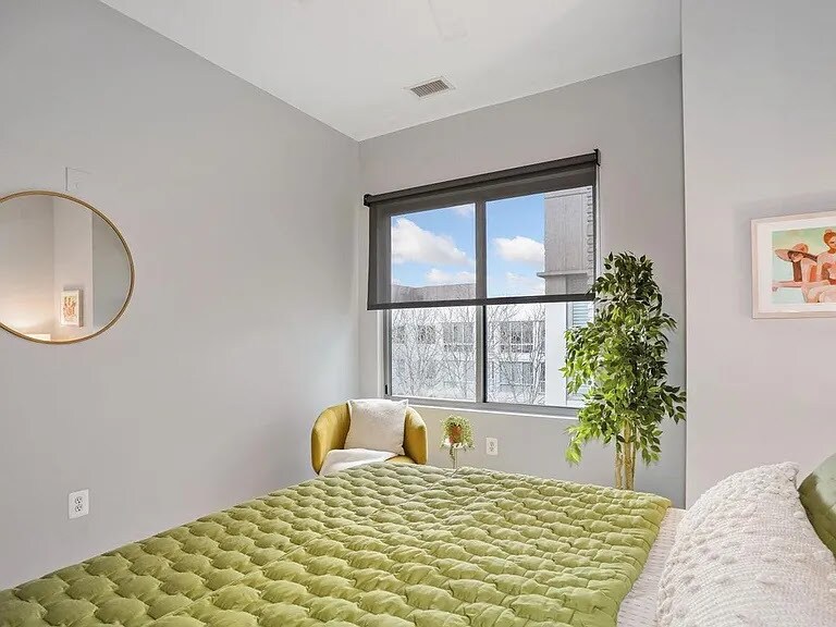 Building Photo - 4101 Albemarle St NW