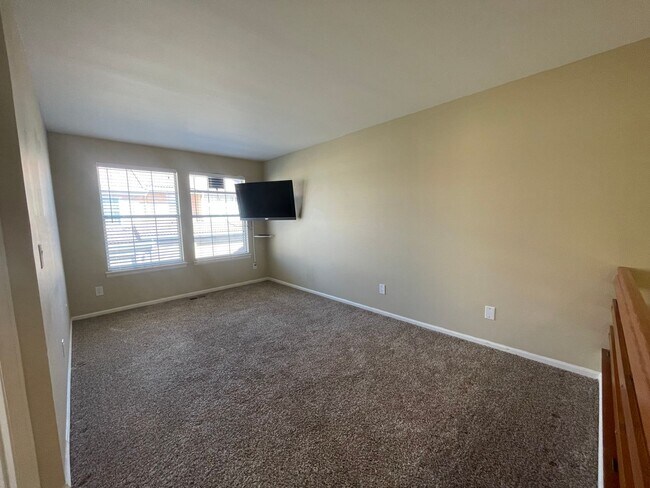 Building Photo - $0 DEPOSIT OPTION. LUXURIOUS 3BED/3.5 BATH TOWNHOME IN LONE TREE NEAR PARK MEADOWS