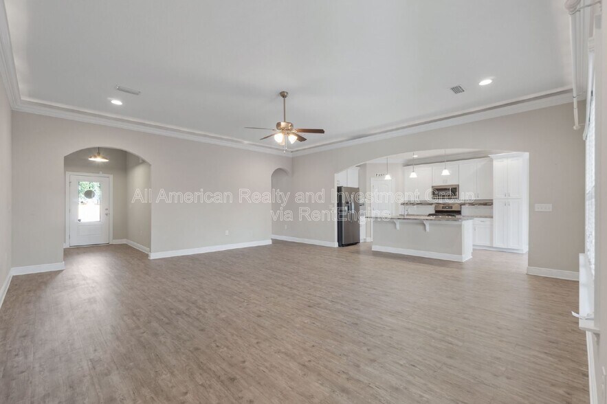 Building Photo - 242 Cecelia Dr NW