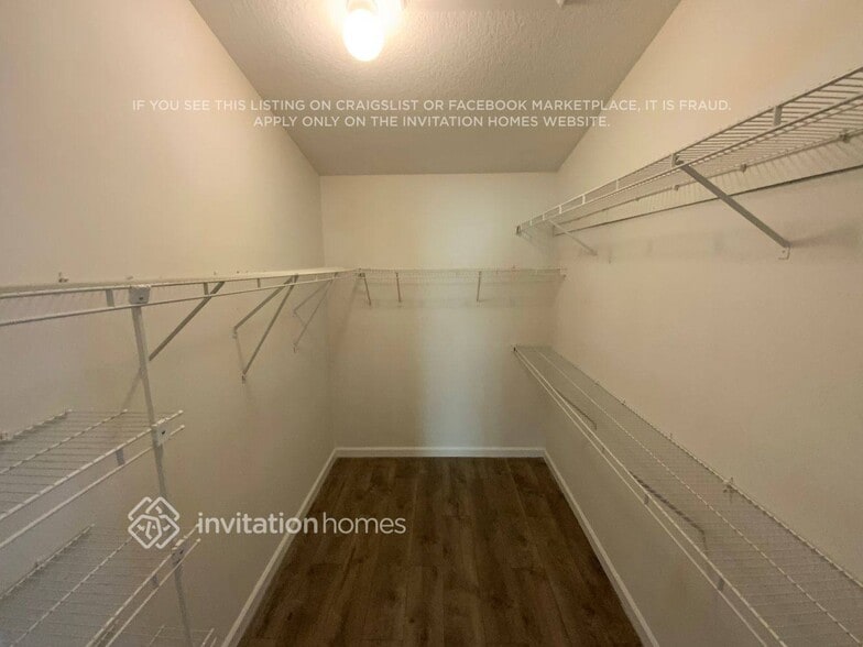 Building Photo - 12400 Summer Springs Dr