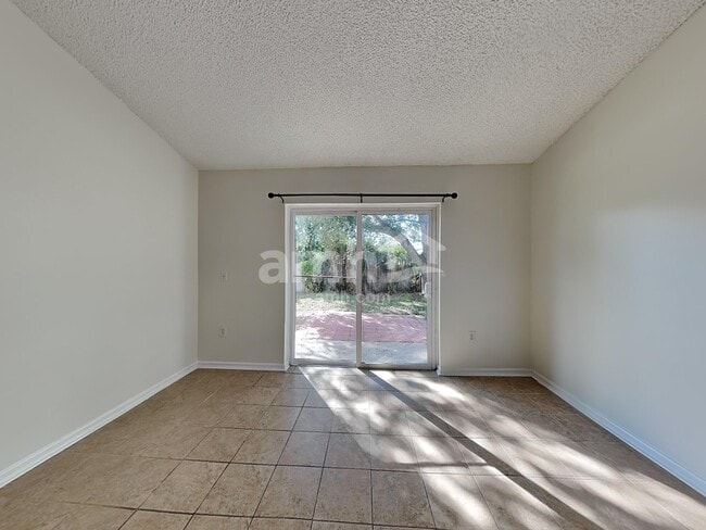 Building Photo - 555 Whiskey Creek Ct