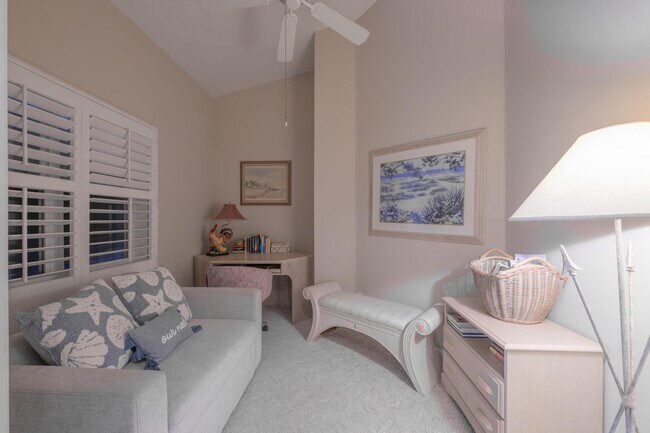 Building Photo - 4139 NE Moon River Cir