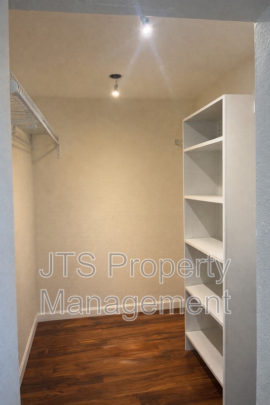 Building Photo - 1761 Klamath River Dr