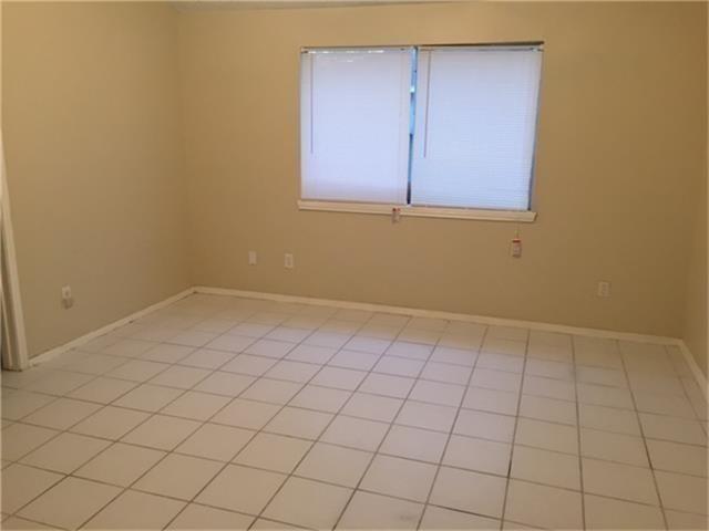 Building Photo - 8219 Sandy Glen Ln