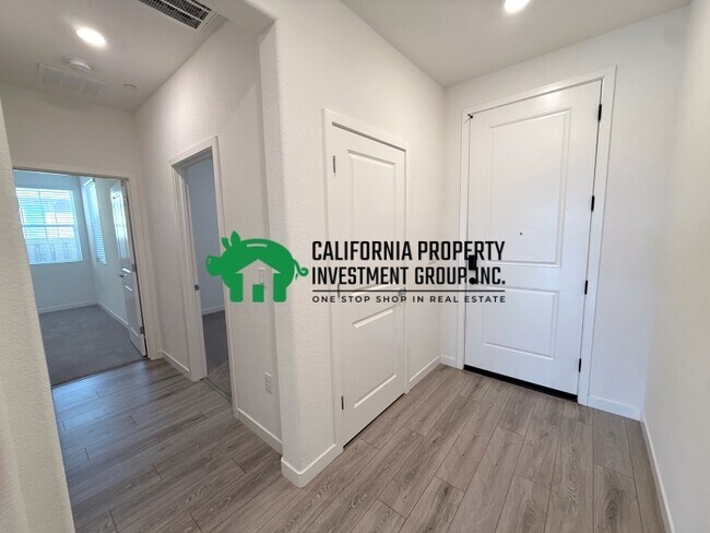 Building Photo - 254 Cask Dr