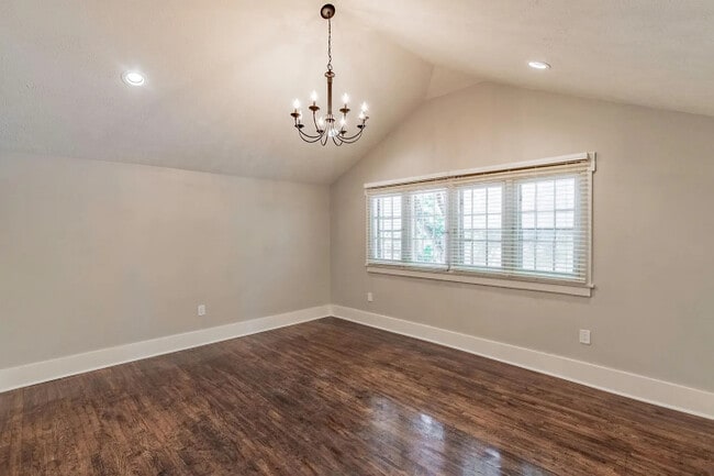 Building Photo - 304 N 43rd St