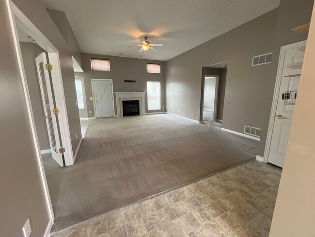 Building Photo - 3 bedroom, 2 bathroom single story home in Pickerington