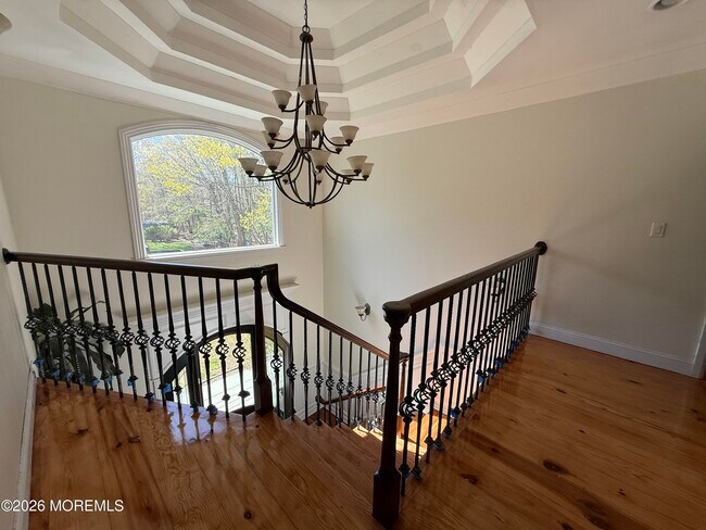 Building Photo - 605 Farrelly Ave