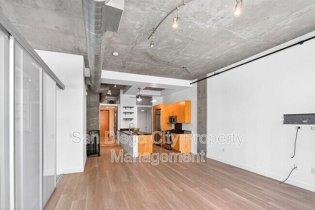 Building Photo - 1025 Island Ave