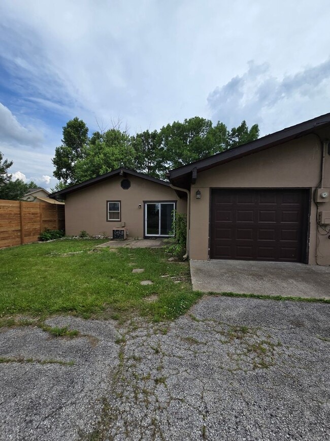 Building Photo - 109 Sieville Ave