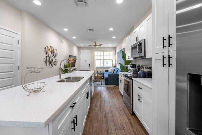 Building Photo - 4456 Summer Flowers Pl