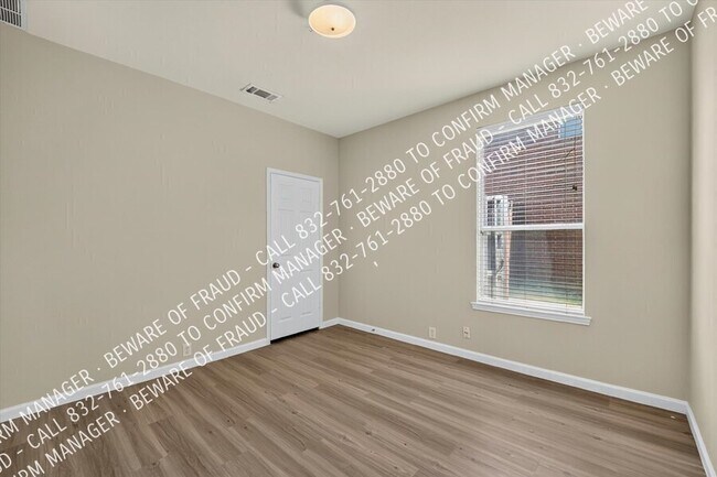 Building Photo - 11472 Blackhawk Dr