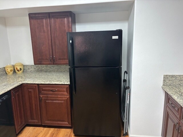 Kitchen - 6225 Cedarwood Ave