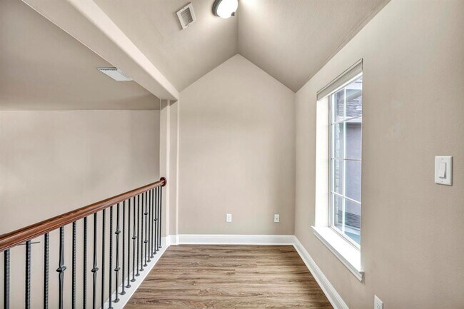Building Photo - 206 Sunrise Ridge Cove