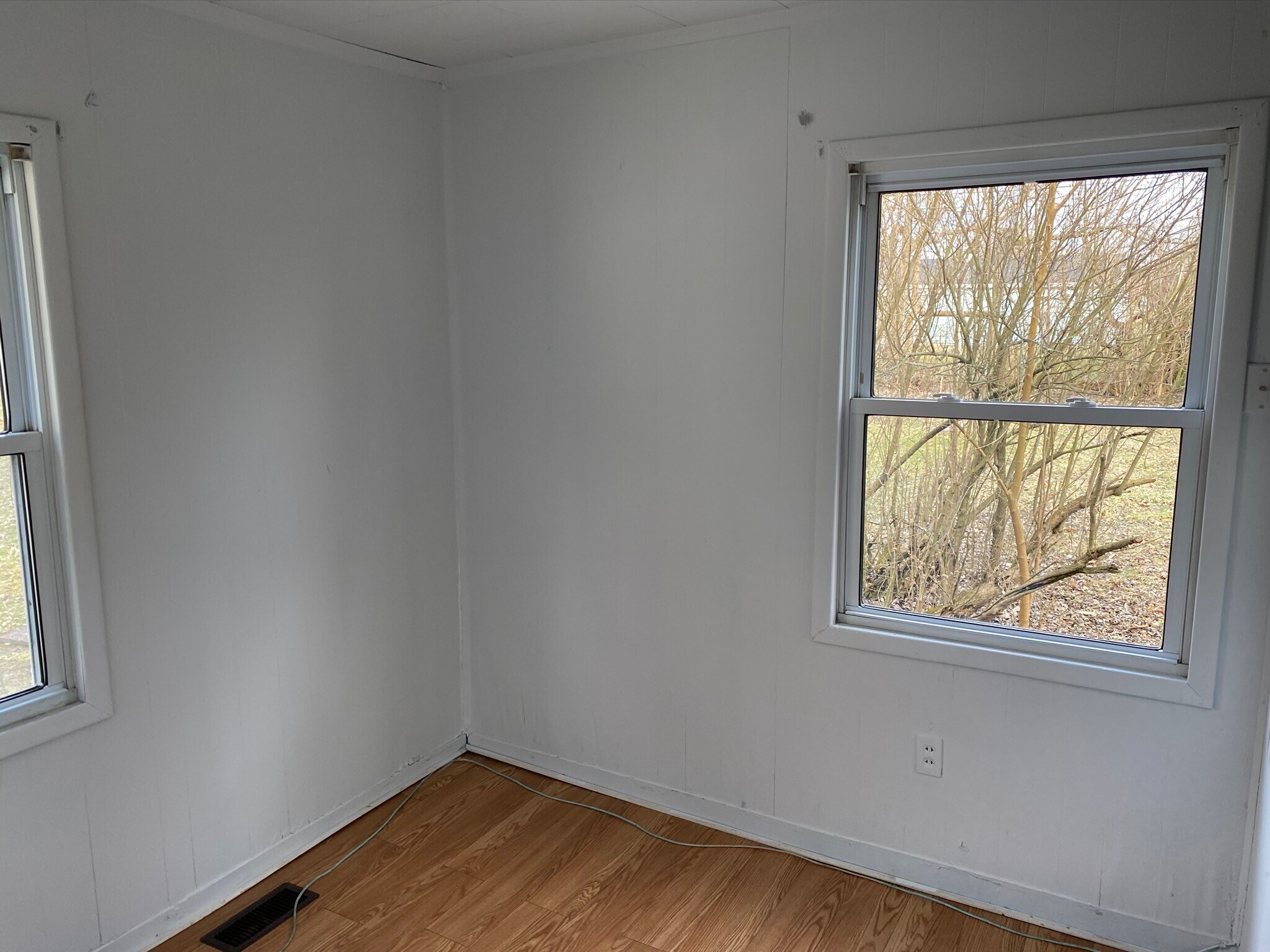 Building Photo - 1645 Cottage Ave