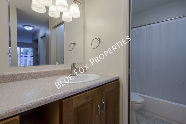 Building Photo - 2618 S Camino Seco