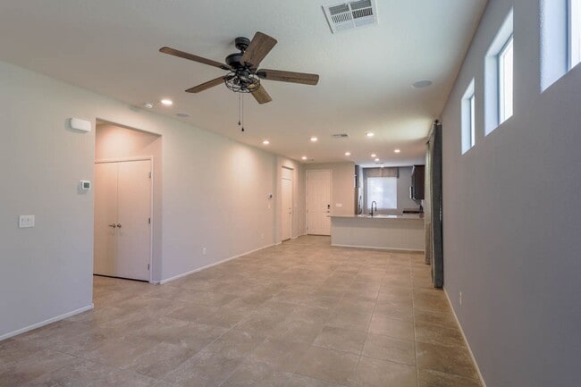 Building Photo - 3 Bedroom North Las Vegas Gated Community