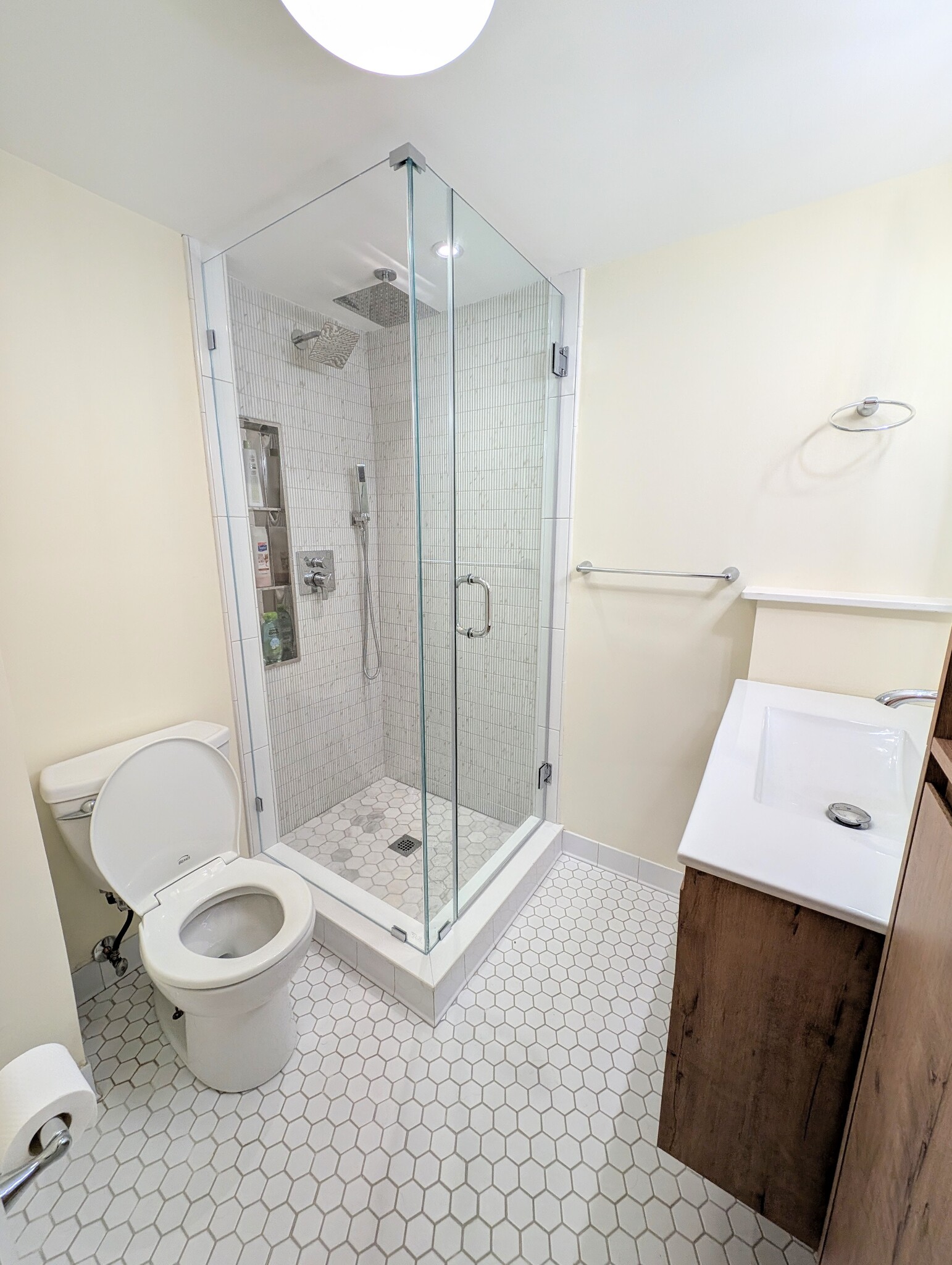 Building Photo - 41 Melville Ave