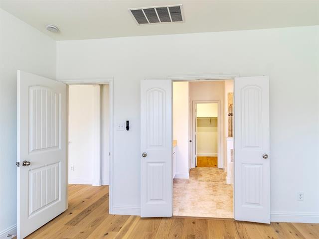 Building Photo - 1700 Meadow Trail Ln