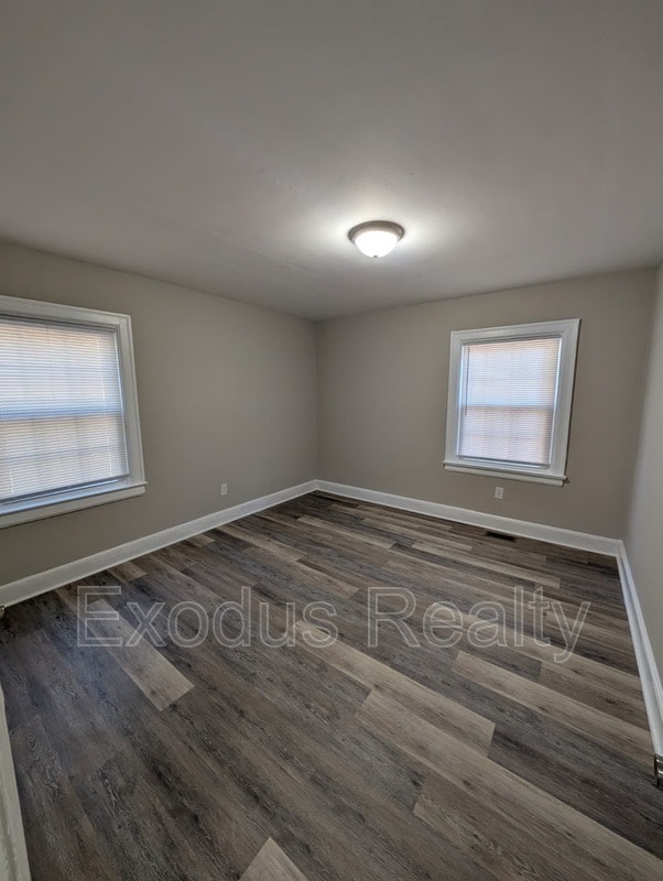 Building Photo - 1011 S Seventh