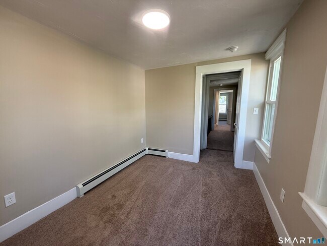 Building Photo - 575 Fabyan Rd
