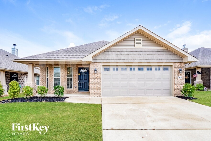 Primary Photo - 265 Black Crk Trl