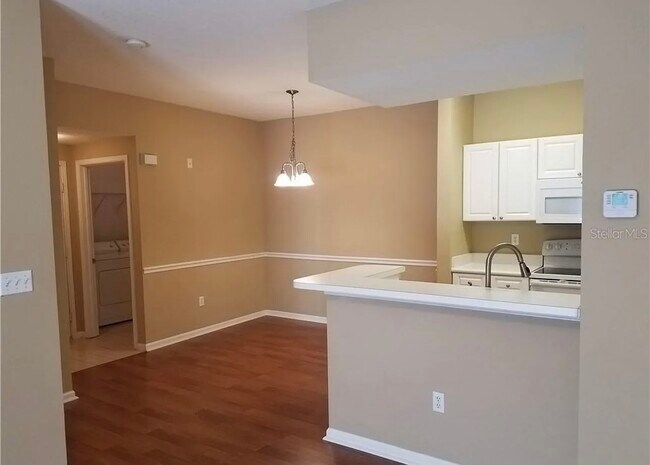 Building Photo - 14205 Falls Church Dr