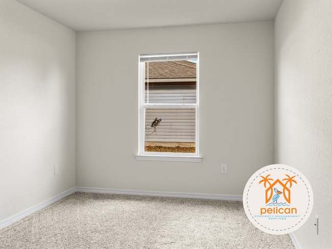 Building Photo - Move-In Ready Home in a Desirable Community