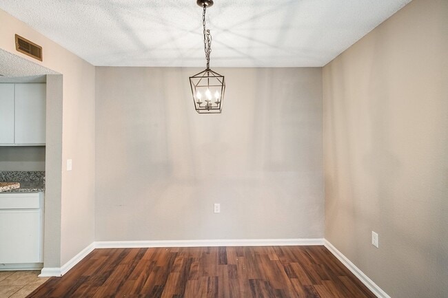 Building Photo - 7811 Falcon Rest Cir