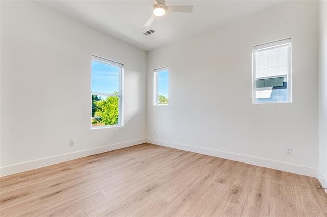 Building Photo - 2206 Arroyo Ave