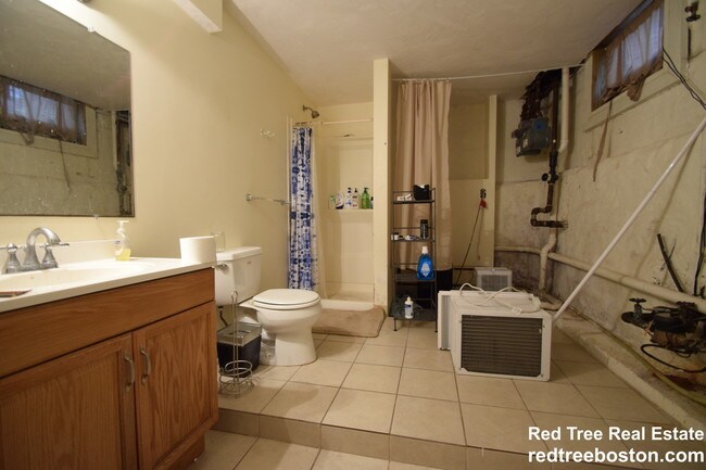 Building Photo - 24 Crosby Rd