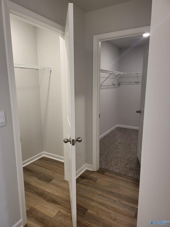 Building Photo - 132 Ozy Dr