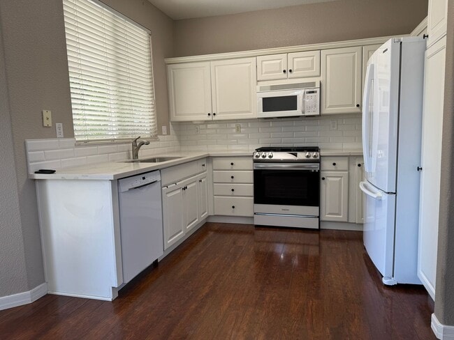 Building Photo - Cute home in Sun City Roseville 55+ community