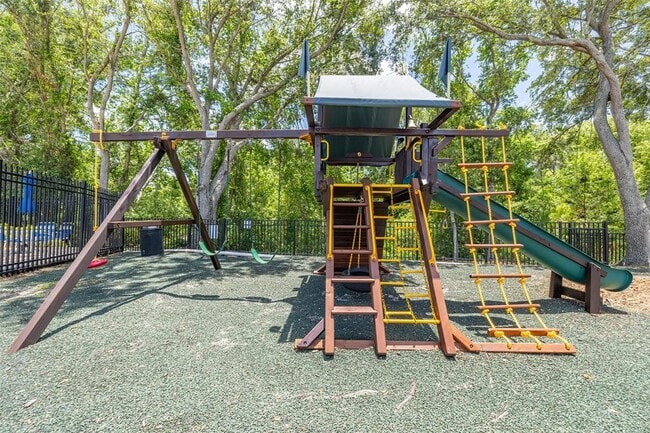 Building Photo - 4310 Fincastle Ct