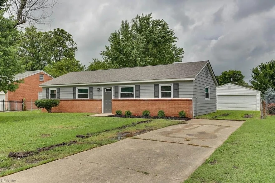 Primary Photo - 437 Fox Hill Rd