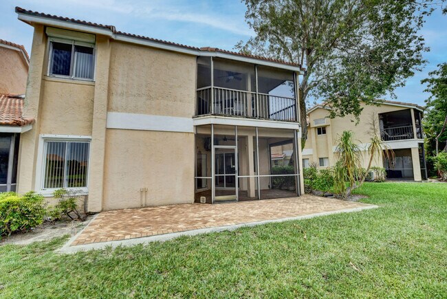 Building Photo - 23181 Fountain View Dr