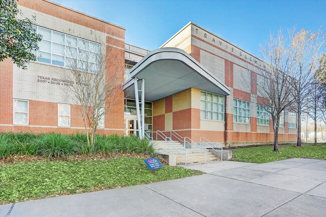 Building Photo - 3102 Eunice St