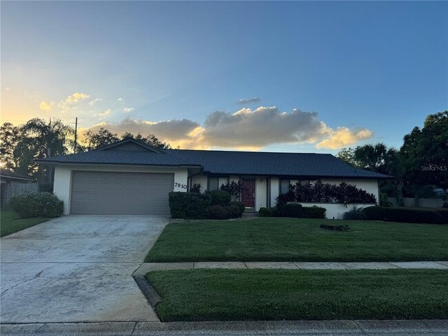 Primary Photo - 7910 Glen Abbey Cir
