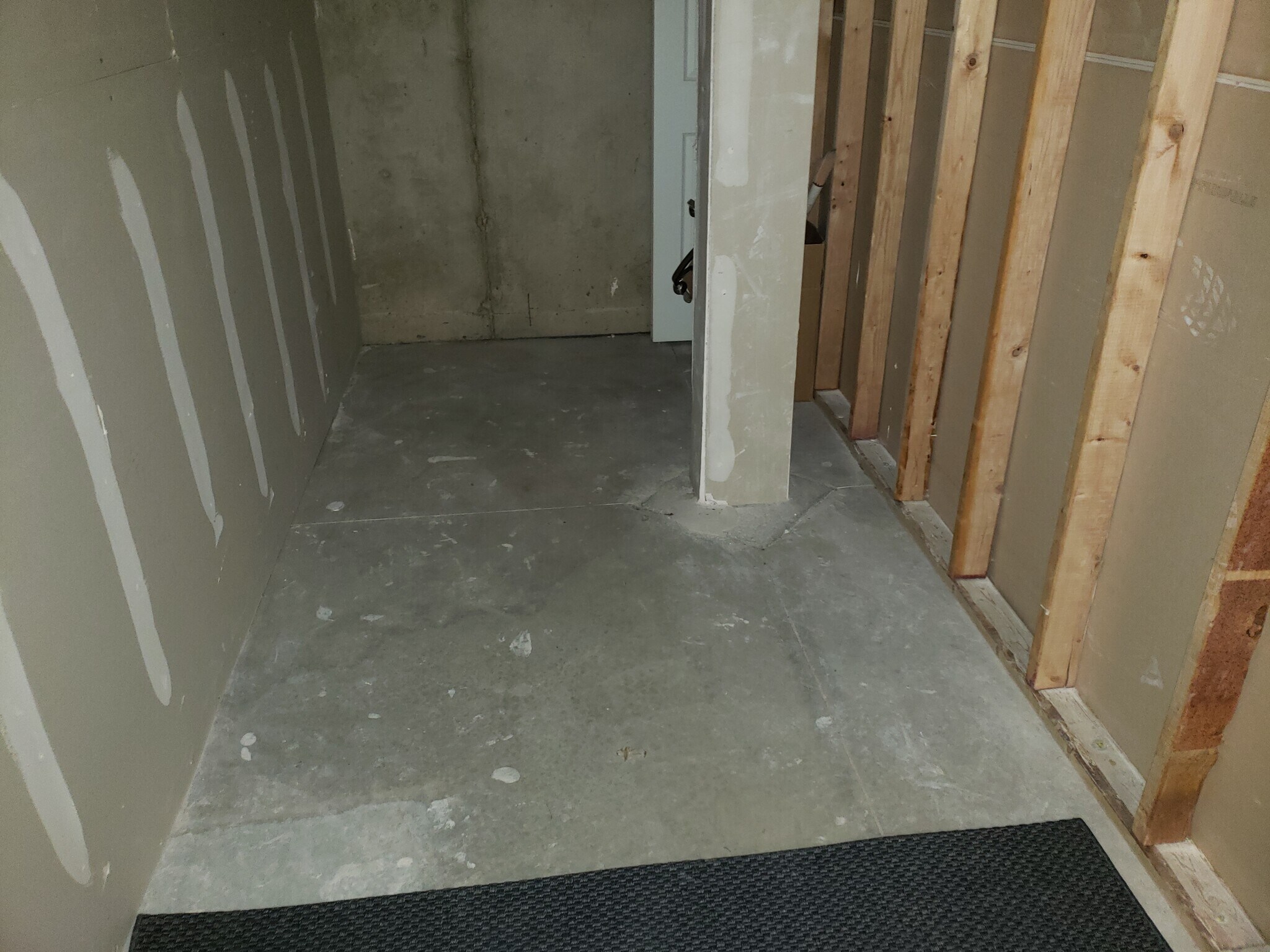 Building Photo - 5201 S Fox St