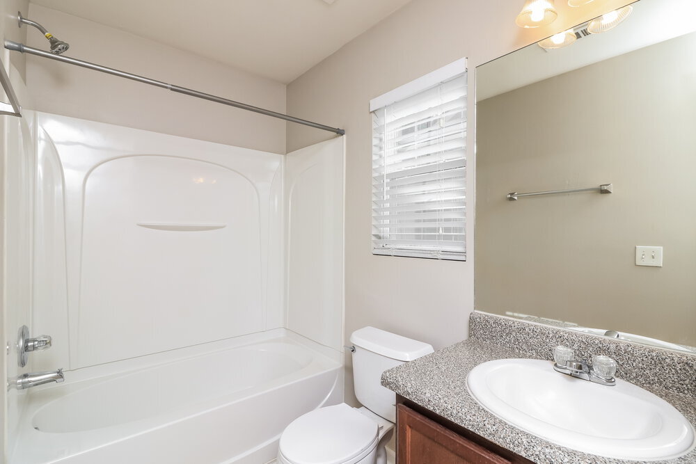 Building Photo - 305 Silver Spring St