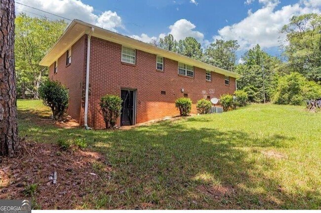 Building Photo - 306 Laney Rd