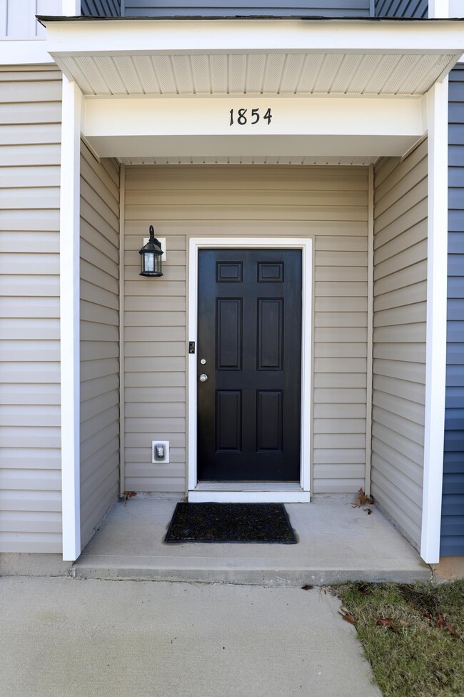 Building Photo - 1854 Gabriel Ln