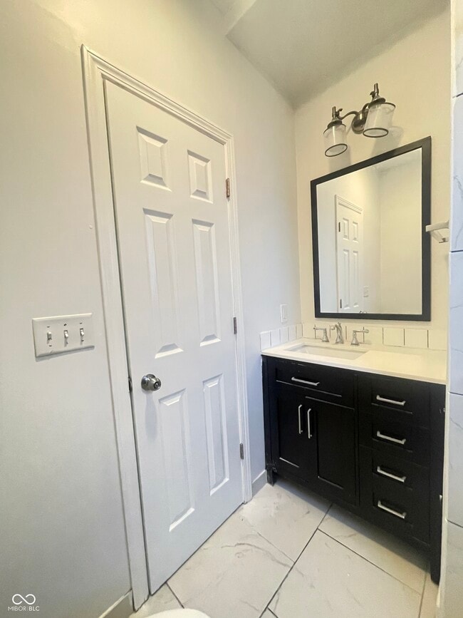 Building Photo - 3818 Central Ave