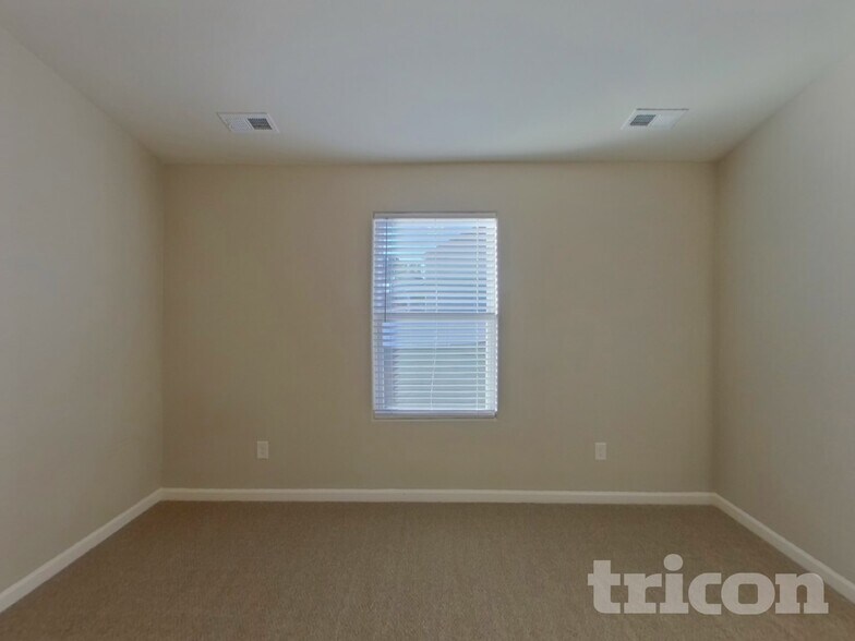 Building Photo - 4354 One Mile Wy