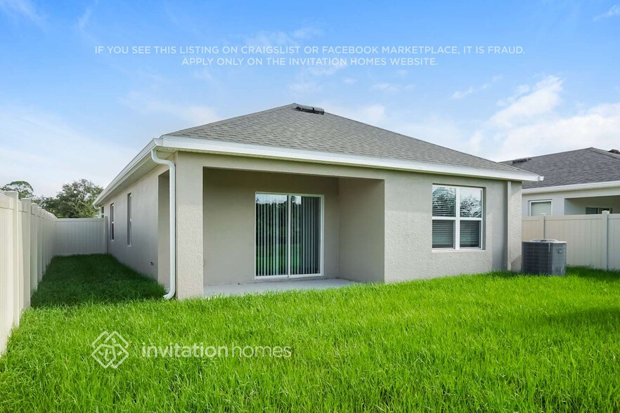 Building Photo - 7921 Majestic Palms Ct