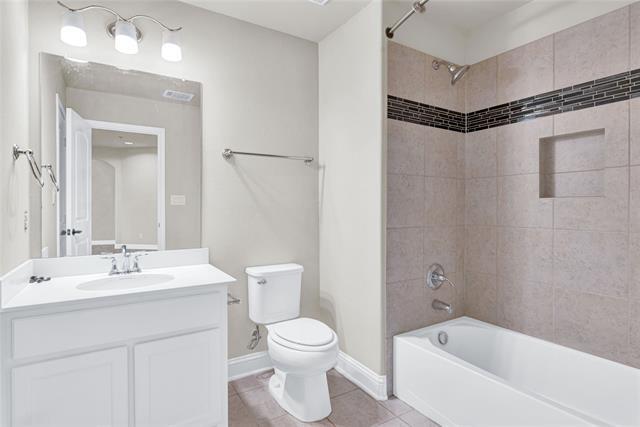 Building Photo - 2517 Las Palmas Ln