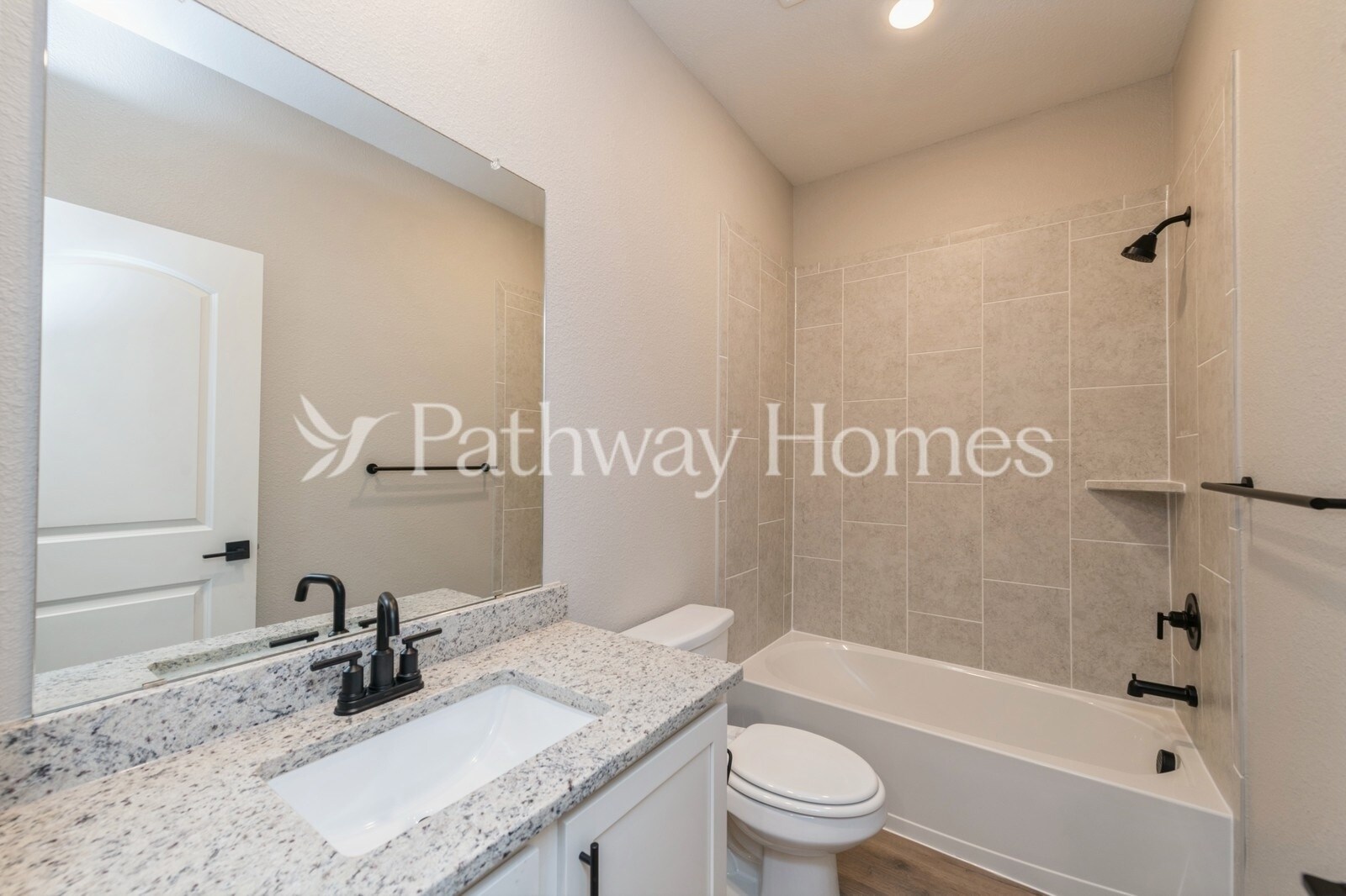 Building Photo - 624 Brookside Dr