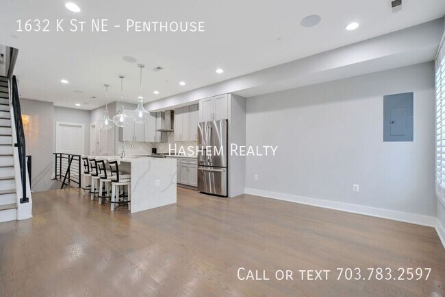 Building Photo - 1632 K St NE